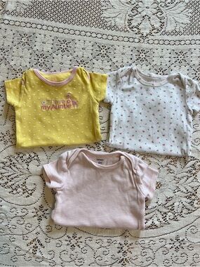 Lot of 3 infant baby girl size 6mo Carters bodysuits pink yellow auntie floral